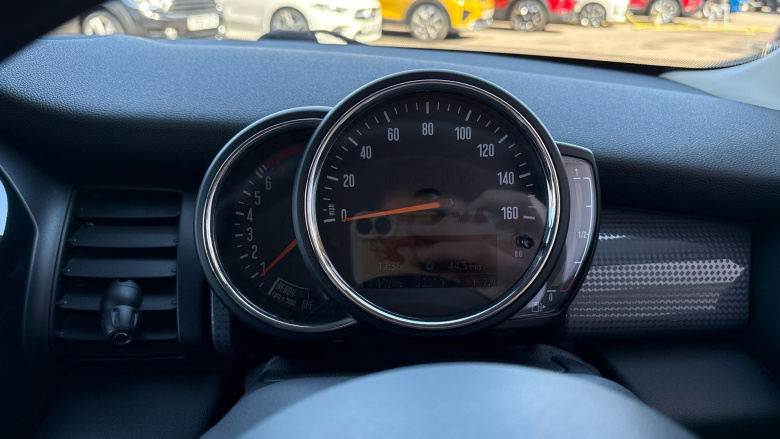 MINI Hatchback 1.5 Cooper II 3dr Petrol Hatchback